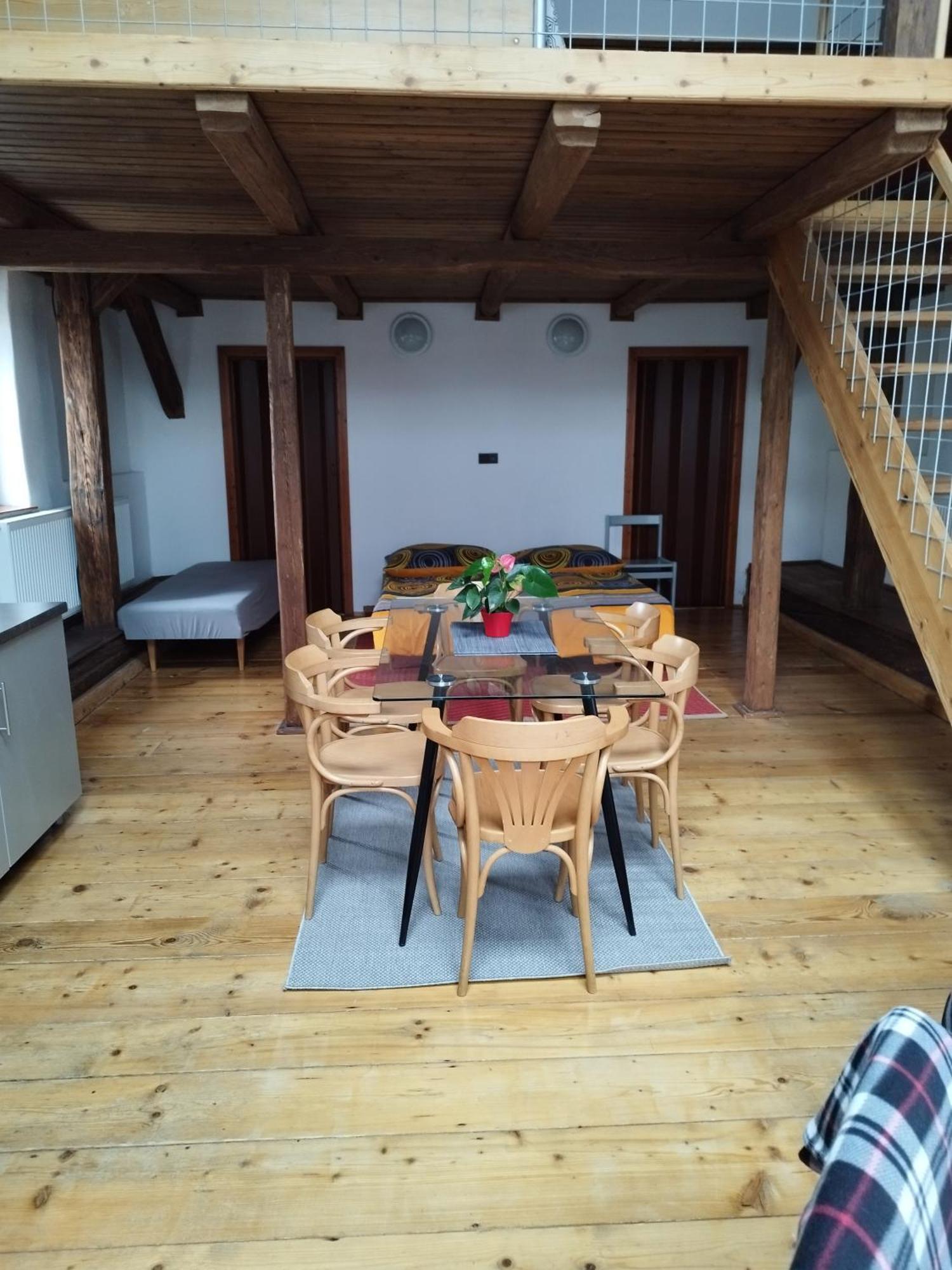 Apartman Horni Hermanuv Mestec U Chrudimi Exteriör bild