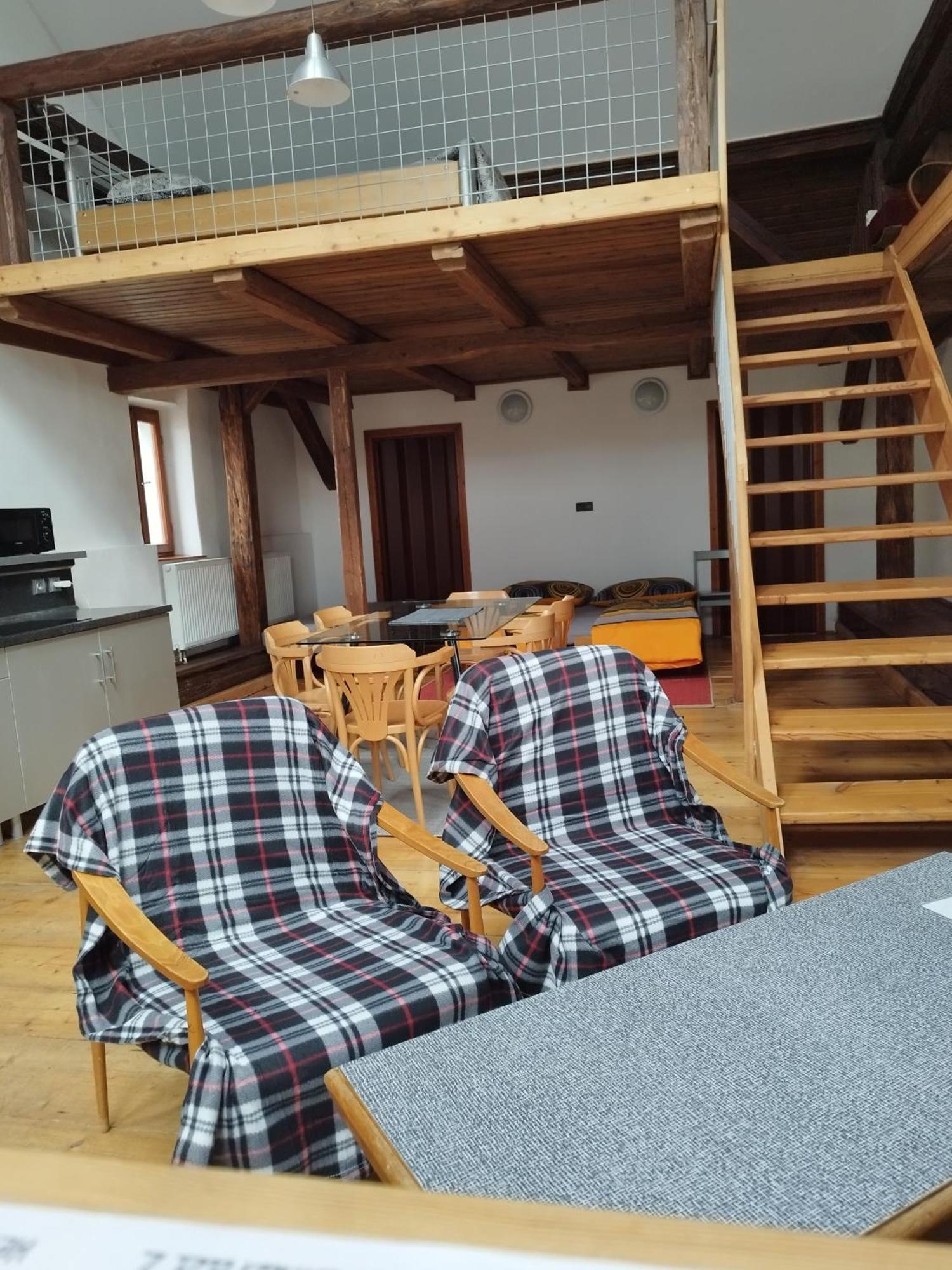 Apartman Horni Hermanuv Mestec U Chrudimi Exteriör bild